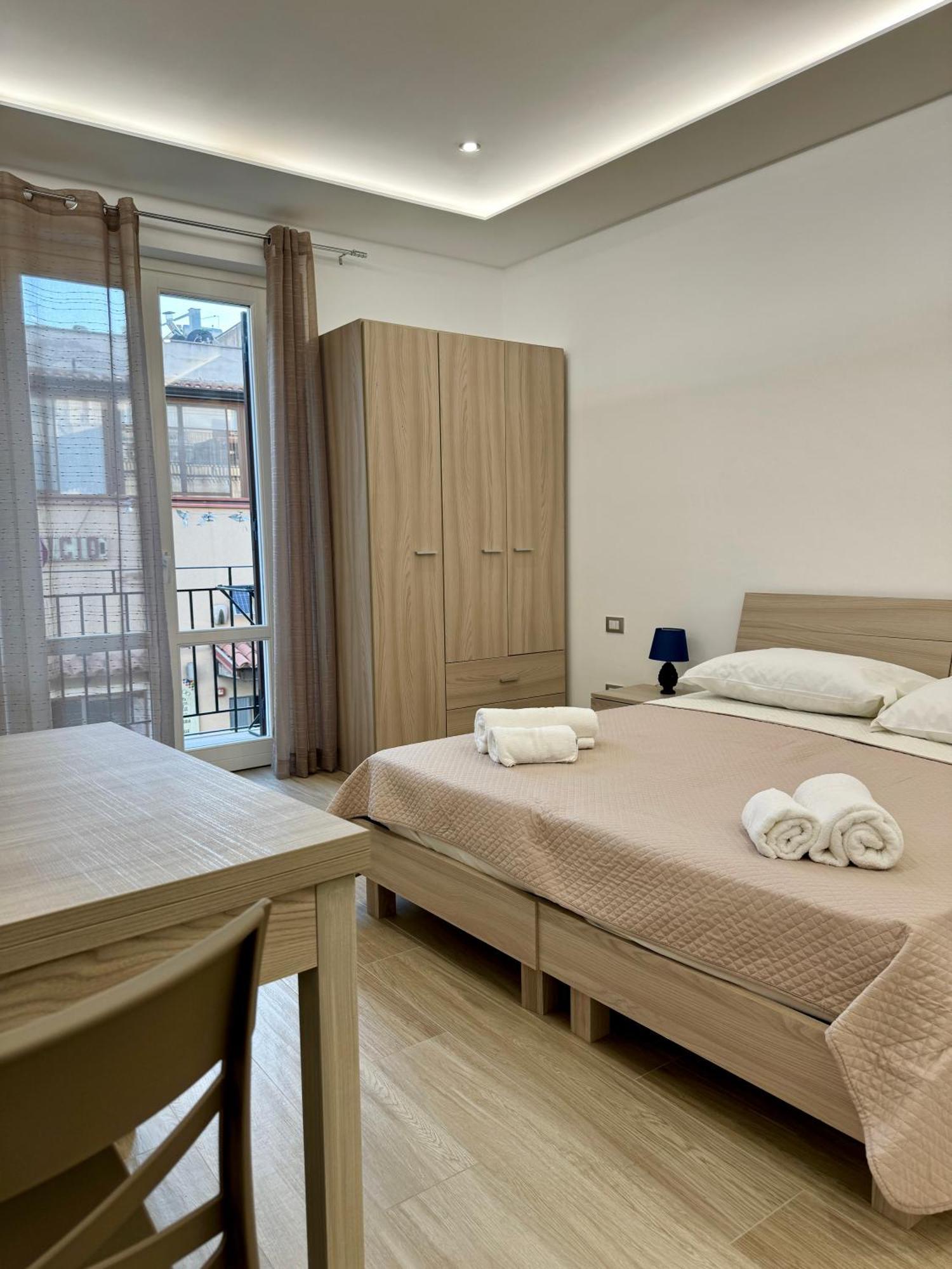 Terrasini Center Apartments Exterior foto
